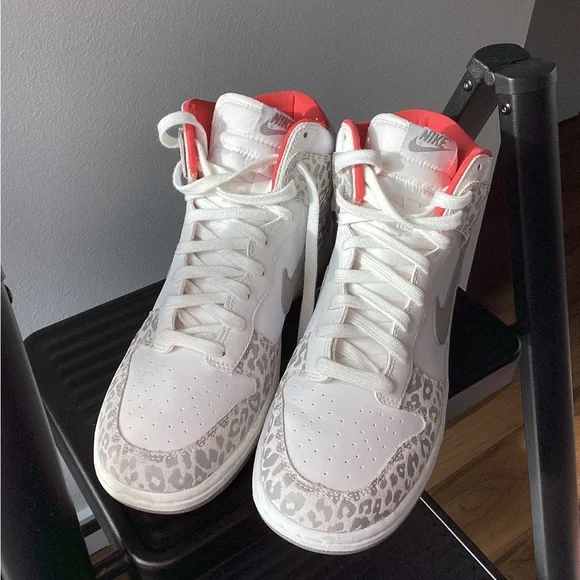 Nike Dunk Skinny High Red orange color with Leopard Print W 10 - Picture 2 of 4